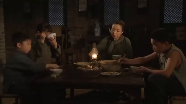 日本武士找中國小孩練手，誰知小孩天生神力，下秒慘了 смотреть онлайн