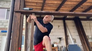 Перила на террасе. Опилки в цветы. Серия № 399.