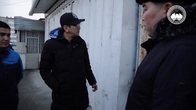 Рейддин жыйынтыгы: Ош шаарында бир катар көчөлөрдөгү тосмолор бузулат смотреть онлайн