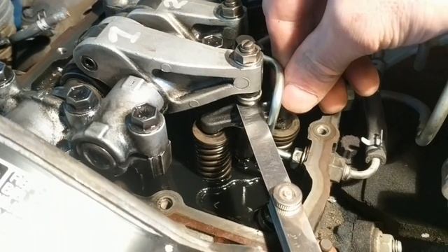 Регулировка клапанов.Toyota Land Cruiser 100 1HD-FTE смотреть онлайн