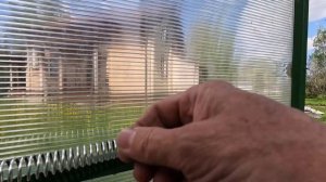 Установка автомата открывания дверей с использованием термопривода в теплице.