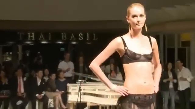 La Perla SS13 Catwalk Show at Pacific Place, Hong Kong смотреть онлайн