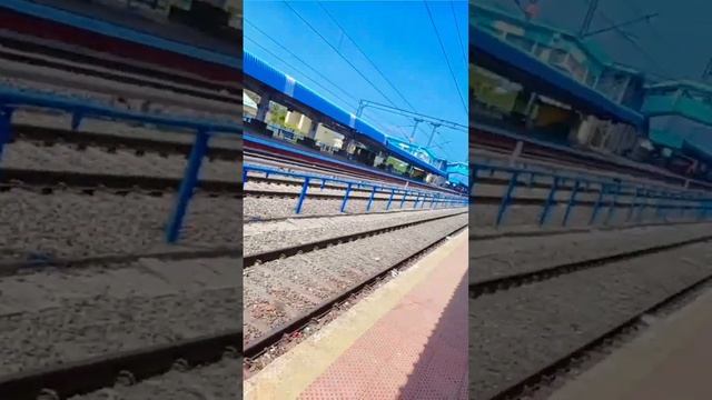 #train #city #travel #adventure смотреть онлайн