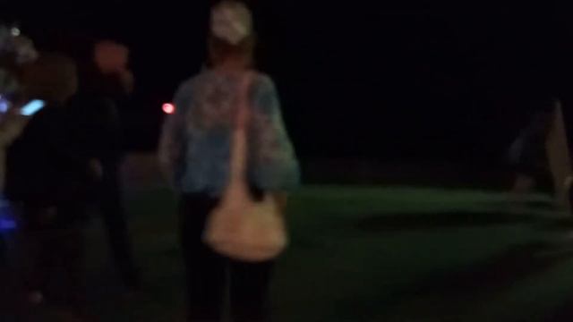 VID 20190907 Ялта Марина танцует на набережной смотреть онлайн