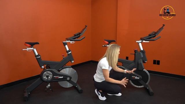 Sole SB700 vs Sole SB900 | Exercise Bike Comparison смотреть онлайн