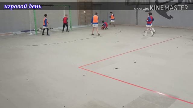 Предновогодние учебно-тренировочные сборы у ФК "Хрусталь" смотреть онлайн