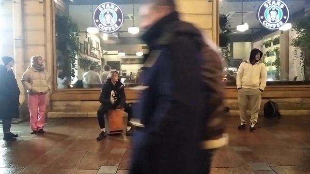 УЛИЧНЫЕ МУЗЫКАНТЫ(18) СПб,м.Невский проспект,23.12.22. смотреть онлайн