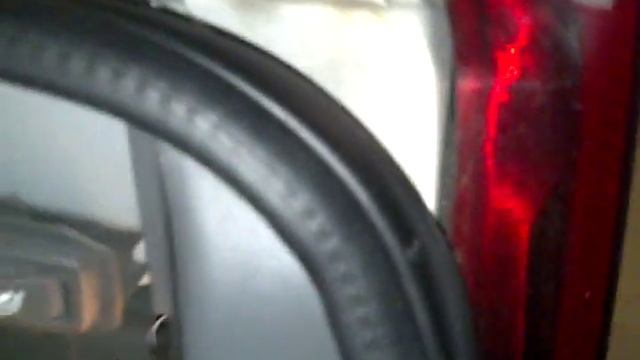 How to Replace a 2003 Volvo s80 Brake Light смотреть онлайн