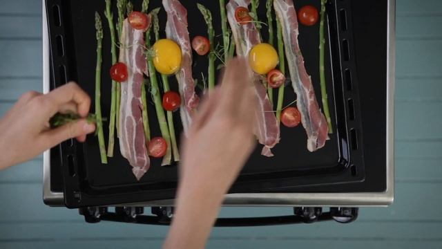 Zanussi Easy Tips: One tray brunch смотреть онлайн