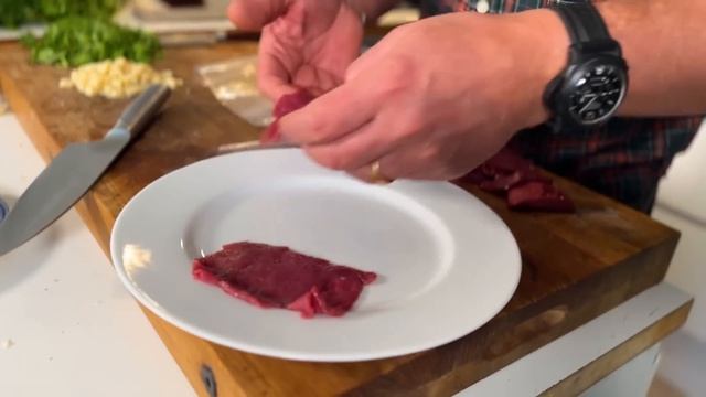 CARPACCIO MED KORIANDERPESTO