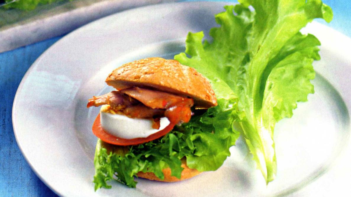 Булочки с куриной й начинкой смотреть онлайн