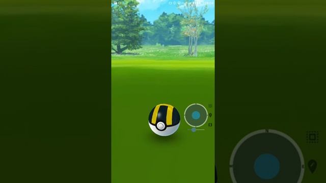 Catching a wild corsola in Pokemon Go. смотреть онлайн
