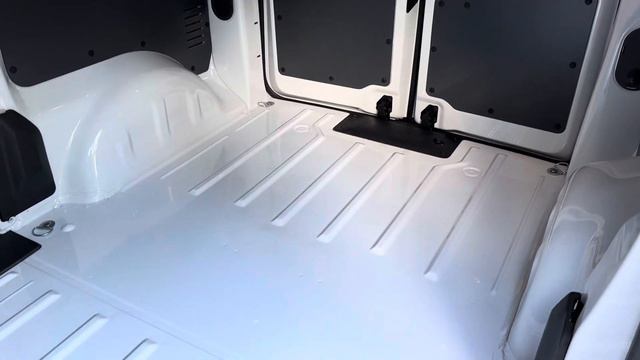 Peugeot E-Expert 75kw Proffesional Electric Van (no Vat)