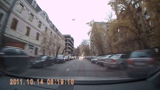 3 раза на протяжении 200 метров пытались протаранить ) смотреть онлайн