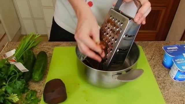 Ну, оОчень вкусный Холодни́к (польск. Chłodnik, белор. Халаднік), также холодный борщ смотреть онлайн