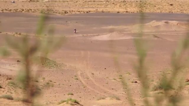SCOOTER TROPHY 2016 D4 - Stage 4: Boudnib - Merzouga - Video Summary смотреть онлайн