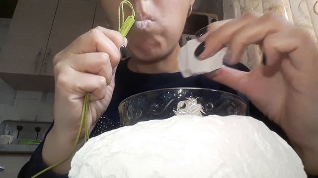 природный мел, мел , ем мел ,кушаю мел ,asmr ,асмр, глина ,едовая глина, асмр еда,ем глину,ем мел смотреть онлайн