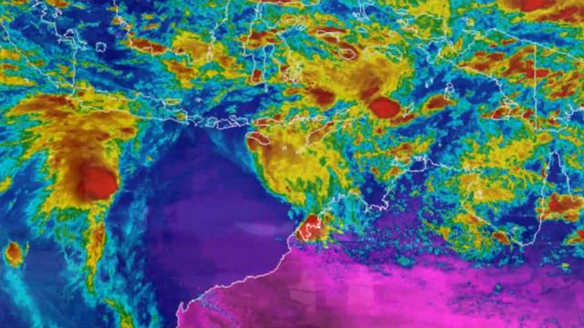 The latest re developing Tropical Lows Invests 99 & 90s Sunday 10 March смотреть онлайн