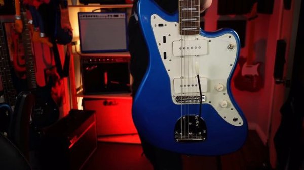 SQUIER is BEATING FENDER AGAIN - FSR Classic Vibe '70s Jazzmaster