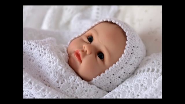 Плед вязанный для новорожденного. Плед и шапочка на выписку. смотреть онлайн