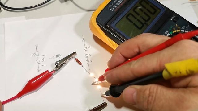 Для чего устанавливают СТАБИЛИТРОН параллельно СВЕТОДИОДУ смотреть онлайн