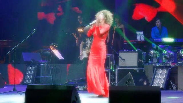 Natalia Barbu - Iubire Cu Aroma De Cafea (Live @ Palatul National) (22.10.14)