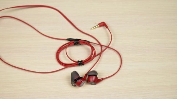 Обзор наушников Hyperx Cloud Earbuds. Самые музыкальные Hyperx