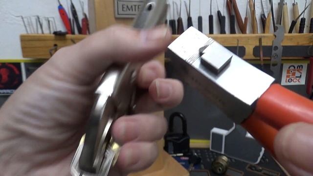 #348 How to duplicate a key with the Lishi key cutter смотреть онлайн