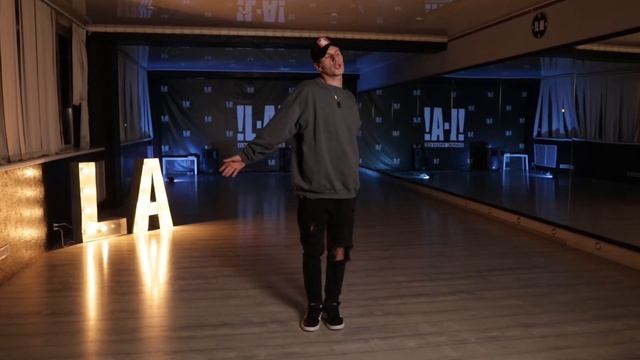 #12 Как танцевать в клубе парням | МАЛЫГИН смотреть онлайн