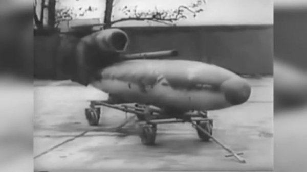 The V-1 Flying Bomb | Training Video In English | Vergeltungswaffe 1 "Vengeance Weapon 1" | Upscale