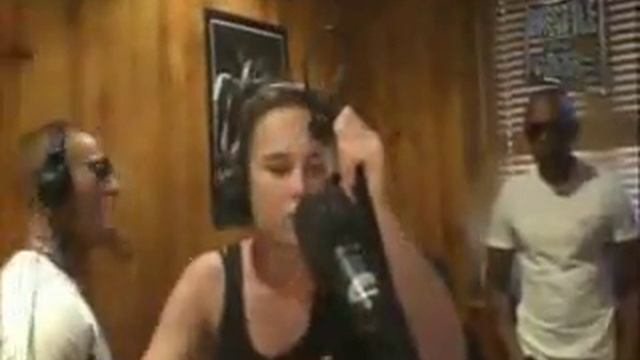 Section Hunter & Never Slave - Freestyle de Rue Vue des Blocks 3 R.COM FM смотреть онлайн
