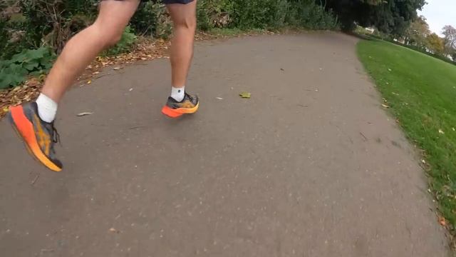 Asics Novablast 3 Vs Nike ZoomX Invincible Run 2: Which running shoe should you buy? смотреть онлайн