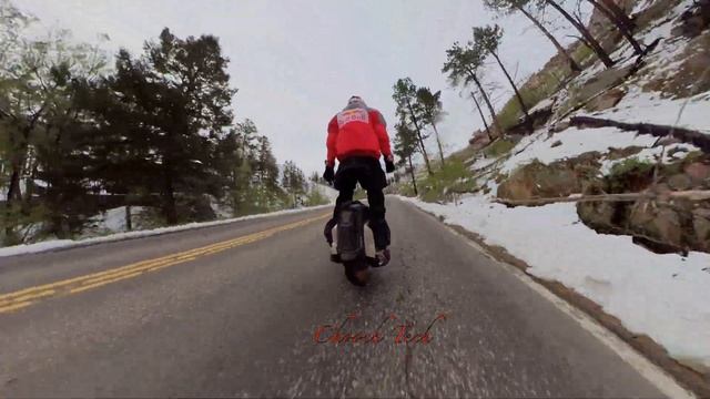 HIGH TORQUE ELECTRIC UNICYCLE: (inmotion v12) Insane 16" Powerhouse Micro Hooverboard Monowheel!!! смотреть онлайн