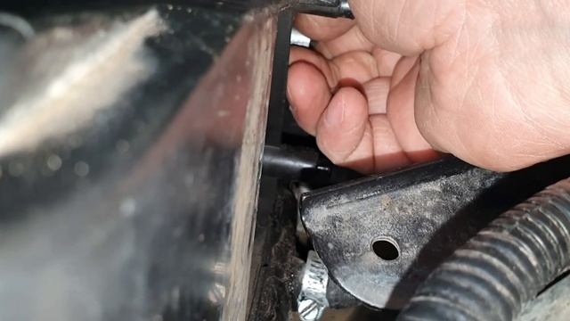 Поменял моторедуктор и резистор (реостат) печки. Лада приора. смотреть онлайн