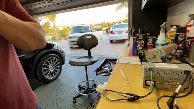 IG47 Adding a Kenwood CarPlay head unit Scion 2004 xB смотреть онлайн