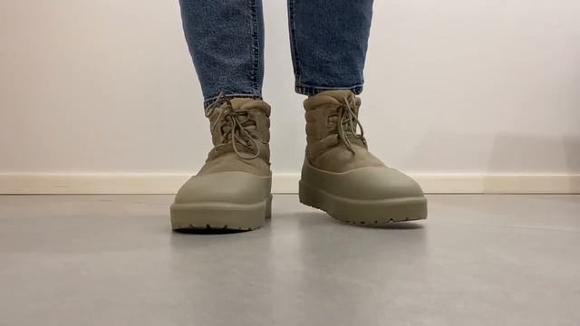 Обзор UGG Classic Mini Lace-Up Weather Dune смотреть онлайн