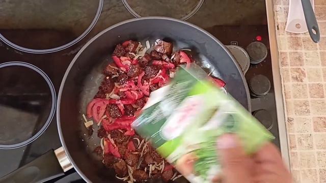 Как вкусно подарить яичницу, помидор+черный ржаной хлеб👍от Шефа Байрама👍 смотреть онлайн