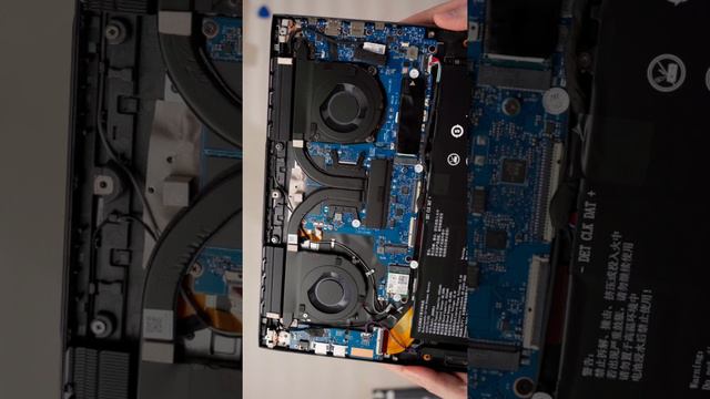 Игровой ноутбук с бампером? смотреть онлайн