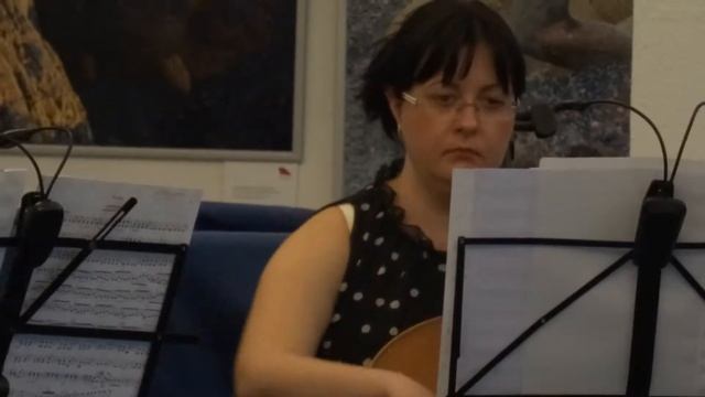 Платье в горошек и лунный свет исп квартет Престиж смотреть онлайн