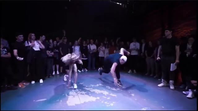 Smooth Electro Swing Dance