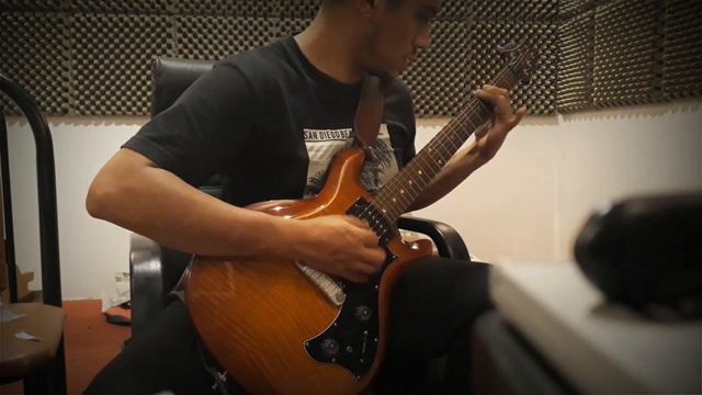 Paul Reed Smith Mira Maple Top + Fender Supersonic Playing Metal смотреть онлайн