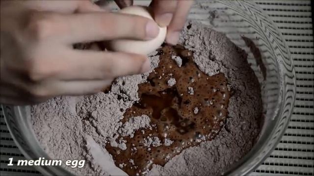 CHOCOLATE CUPCAKE RECIPE | Ep. 29 | Mortar and Pastry смотреть онлайн