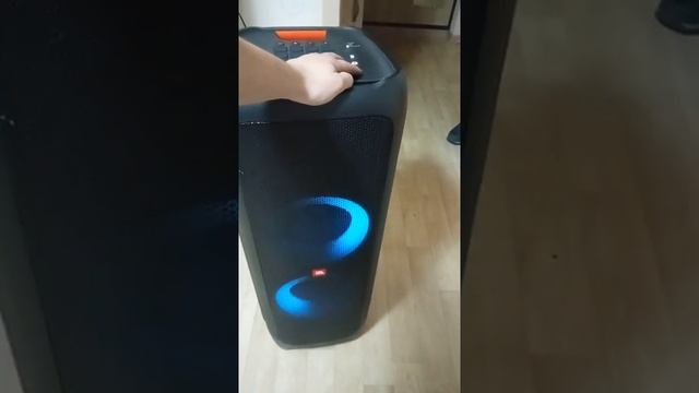 Колонка JBL Partybox 1000