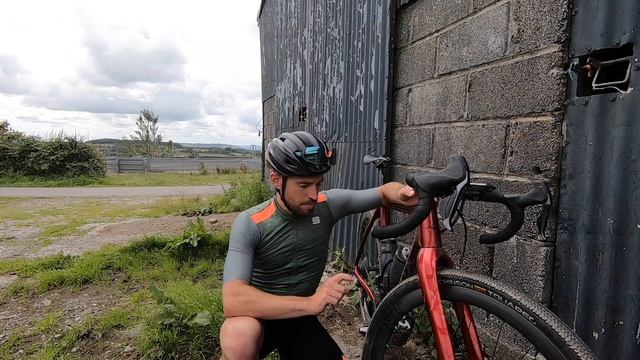 Hutchinson Touareg Gravel Tyres First Look Review смотреть онлайн