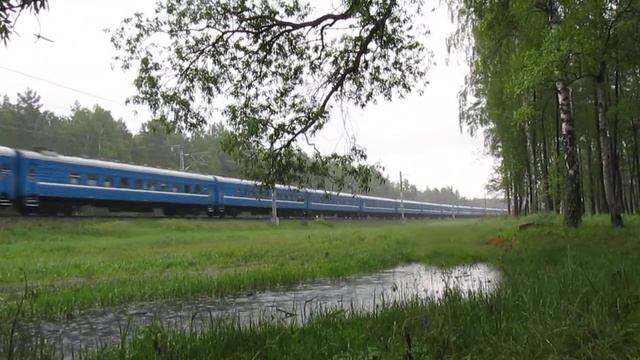 Тепловоз ТЭП70БС-049 с п. №648 Минск - Гомель смотреть онлайн