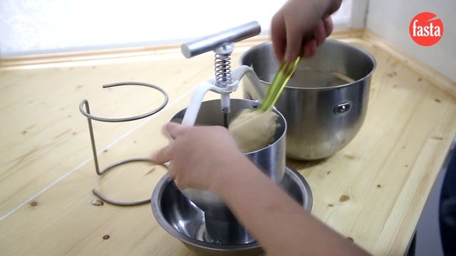 Смеси для пончиков КПИ на оборудовании наших партнёров от компании Фаста Сиком