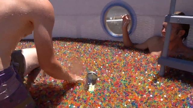 First to Find the GOLD Ball inside 50,000,000 ORBEEZ! *IMPOSSIBLE ODDS* смотреть онлайн