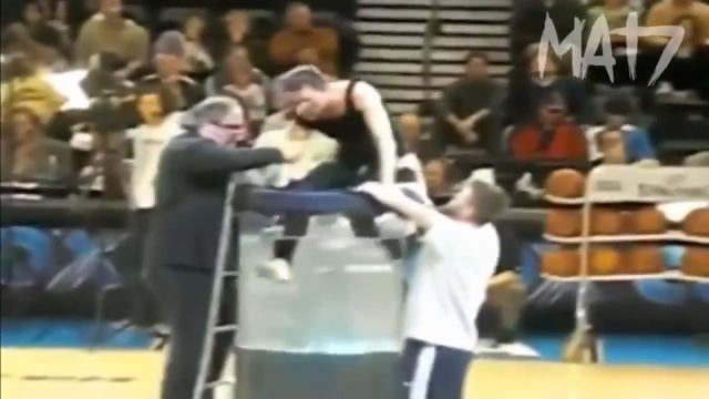 MAGIC TRICKS GONE HORRIBLY WRONG TRAGIC MAGIC FAIL(;) смотреть онлайн