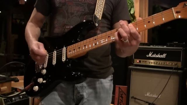 2014 Fender Custom Shop NOS David Gilmour Strat & A Marshall Eddie Vegas смотреть онлайн