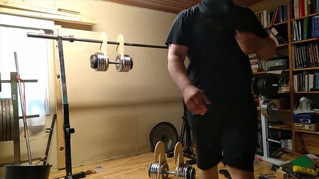 Dumbbell shoulder press: 60 kg (132 lbs) * 4 (the DIY spin lock dumbbells in action) смотреть онлайн